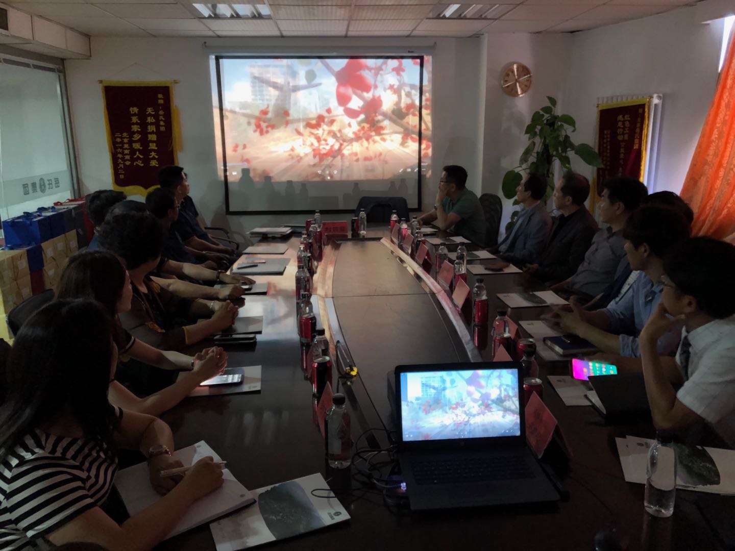 韓國(guó)農(nóng)業(yè)協(xié)會(huì)、漢城BCC公司、韓國(guó)賢光國(guó)際到訪岳氏集團(tuán)與并簽署合作協(xié)議